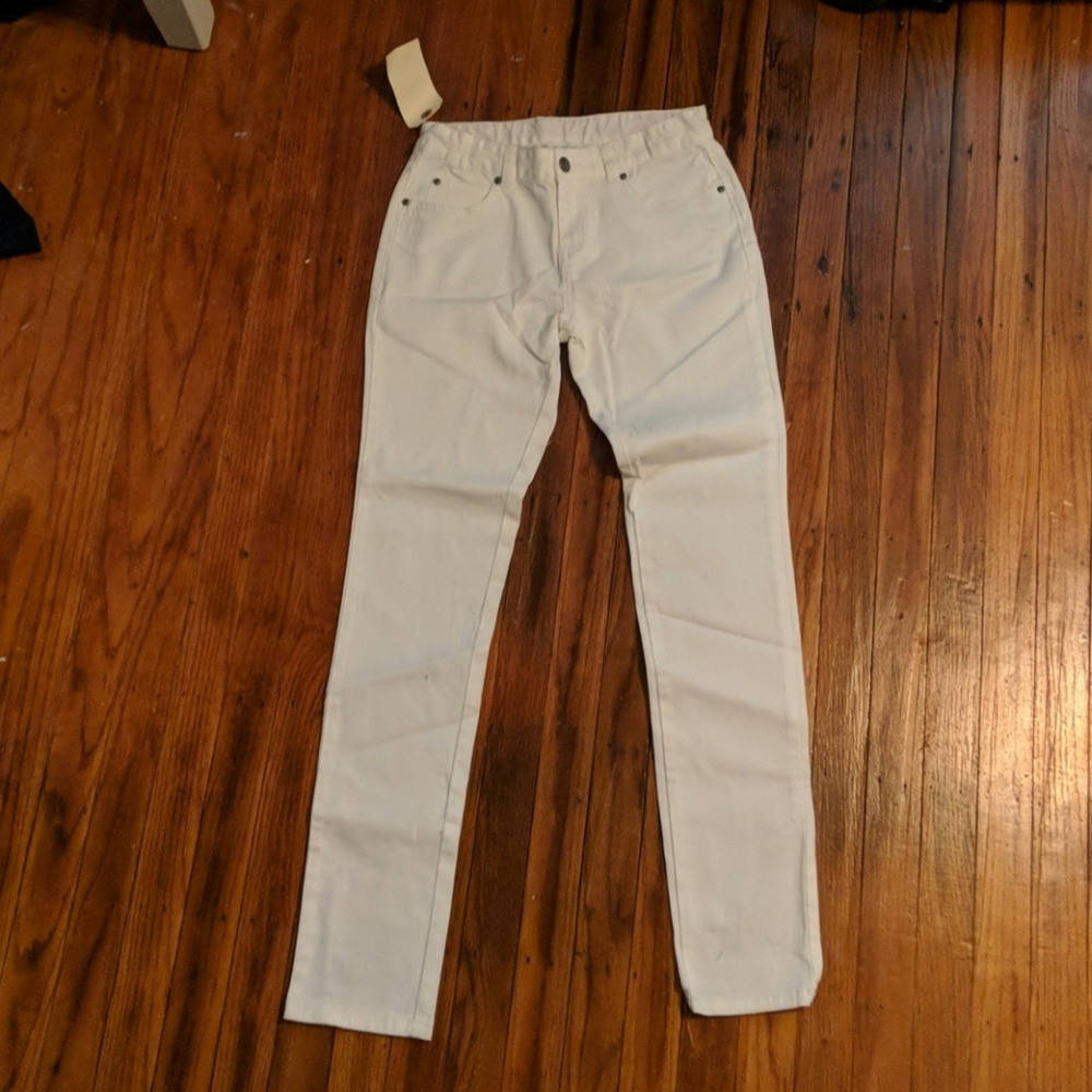 Garnett hill white jeans